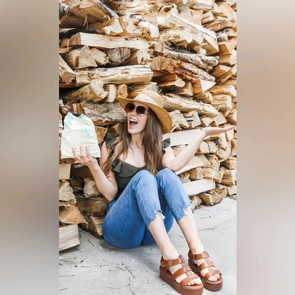 Express Jesns - Picture 4 of 9